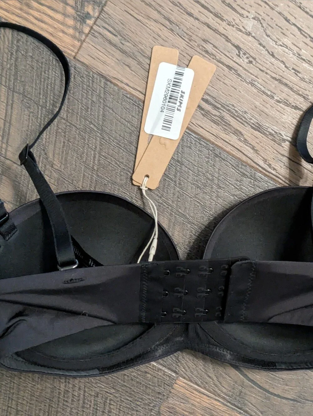 SKIMS Ultimate Push-Up Strapless Bra Onyx Black 30D Convertible BA-BAN-9056 NWT - Picture 2 of 5